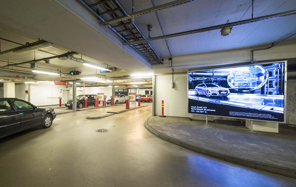 Q-Park Stockmann LED-suurtaulu