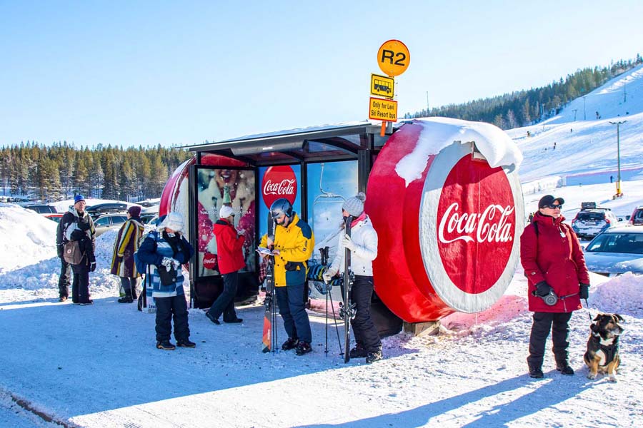 Bussipysäkki, Levi, Coca Cola