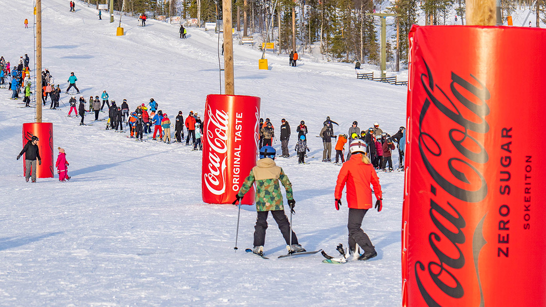 Levi Pylväspehmuste Coca-Cola (4)