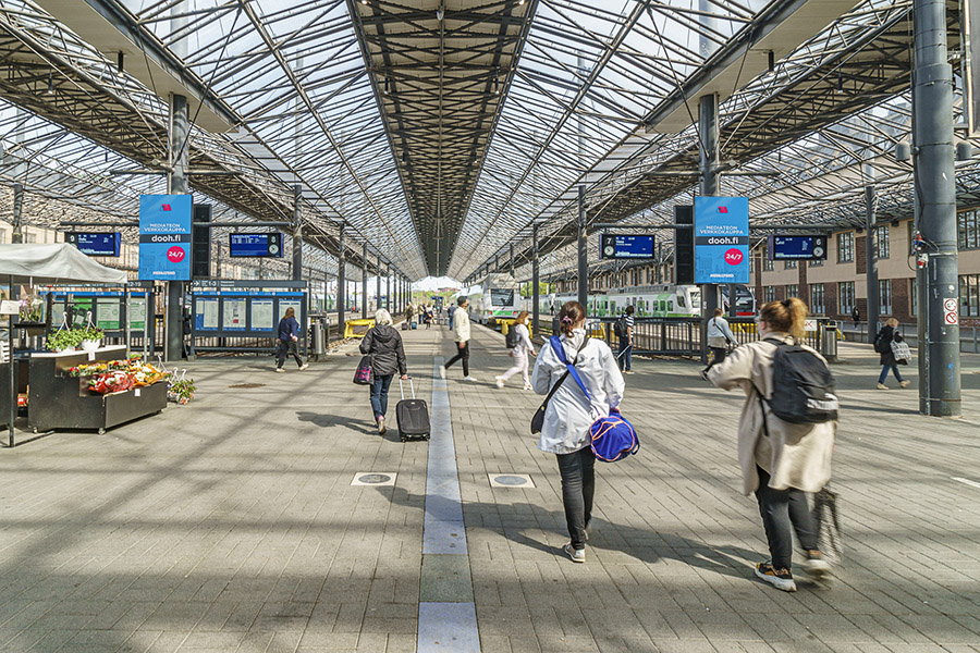 Digitaalinen ulkomainonta Helsingin päärautatieasemalla